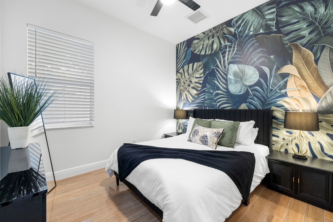 Property p12 image 37